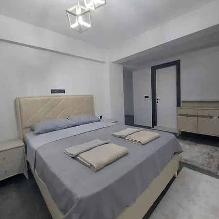 Turuncta Ozel Havuzlu Luks Marin 1 빌라