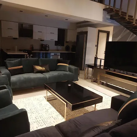 Turuncta Ozel Havuzlu Luks Marin 1 *