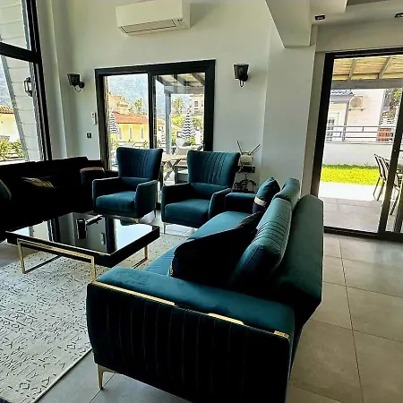 ヴィラ Turuncta Ozel Havuzlu Luks Marin 1 *