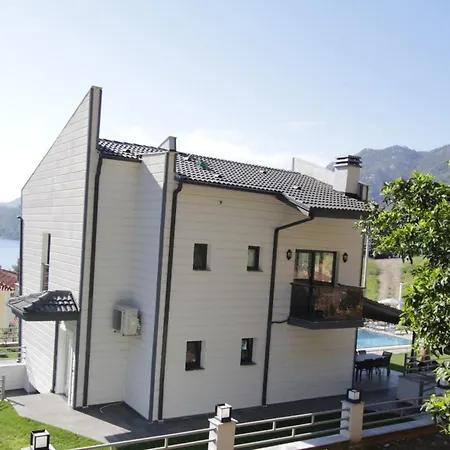 Turuncta Ozel Havuzlu Luks Marin 1 Villa *