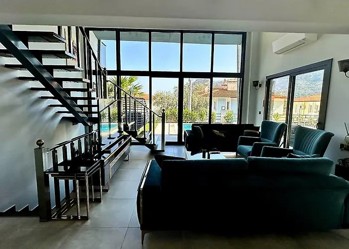 Turuncta Ozel Havuzlu Luks Marin 1 Vila Marmaris