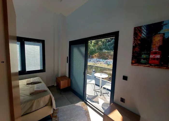 Turuncta Ozel Havuzlu Luks Marin 1 Villa *