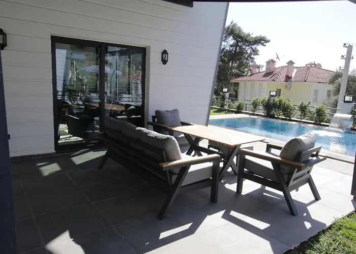 Turuncta Ozel Havuzlu Luks Marin 1 Villa